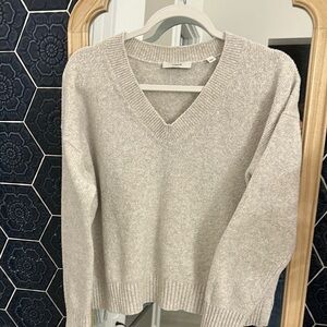 V-Neck Knit Sweater - Light Gray